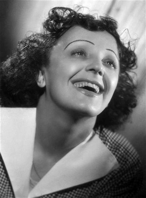Edith Piaf — Il Passero che Muove le Mura. Anatomia di una voce impossibile