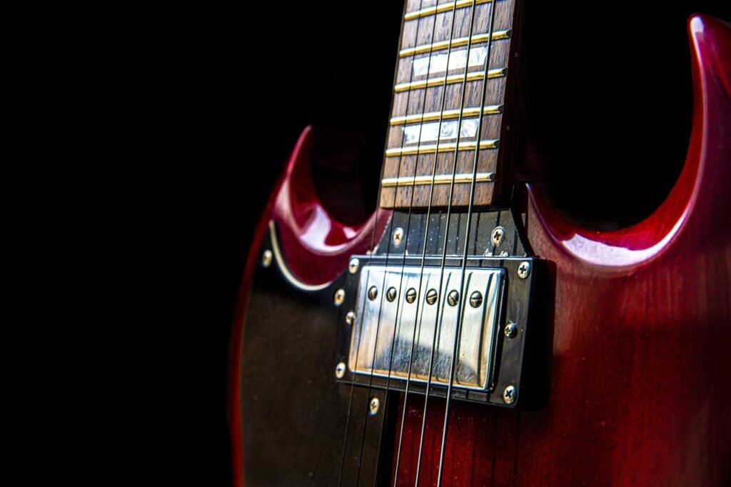 I Migliori Assoli di Chitarra Mai Registrati 2 close up, guitar, handle, strings, instrument, musician, music, electrically, play, sound, guitarist, pickup, equipment, rock, audio, electronic, guitar, guitar, guitar, guitar, guitar