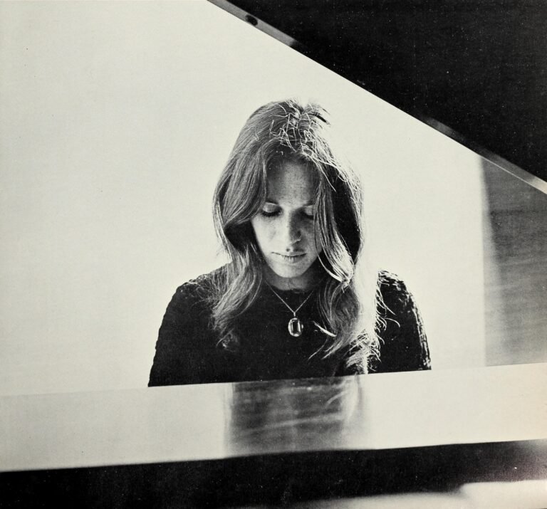 Carole King — “Tapestry”: l’album che ha trasformato la musica in racconto personale