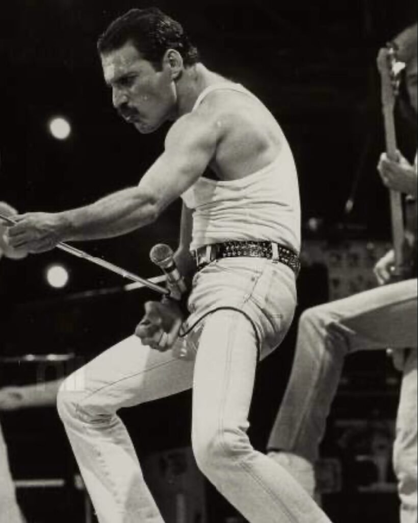 A Night at the Opera – Queen 3 Freddie Mercury at Live Aid 1985